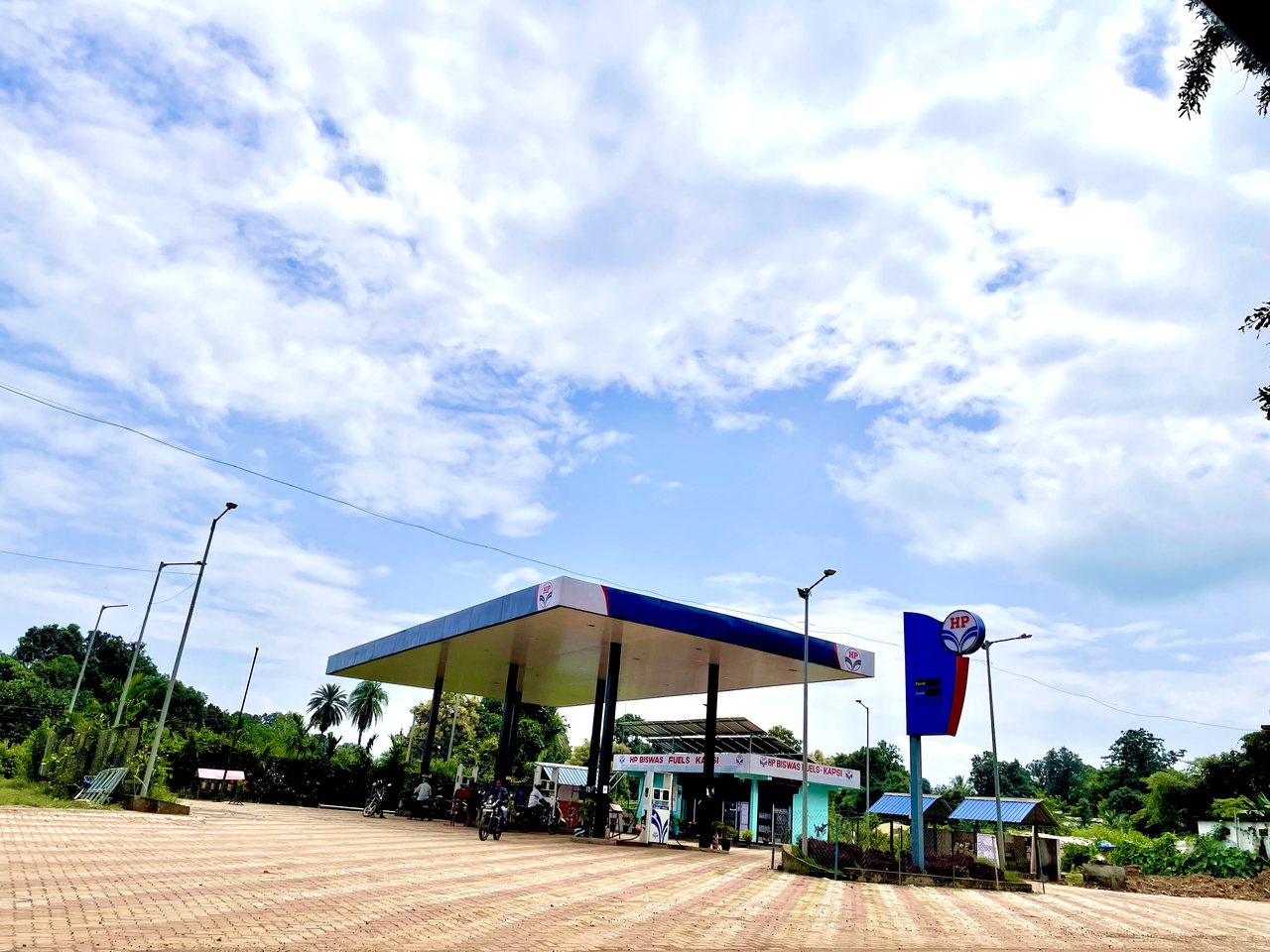 A Hindustan Petroleum fuel station (file photo)